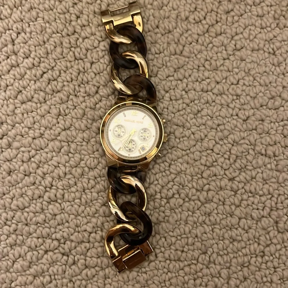 MICHAEL Michael Kors Gold and Brown Tortoiseshell Link Watch